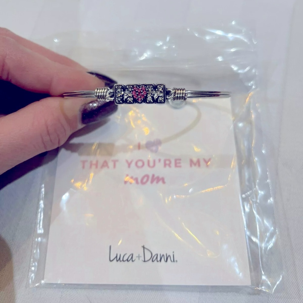 Luca And Danni MOM bracelet